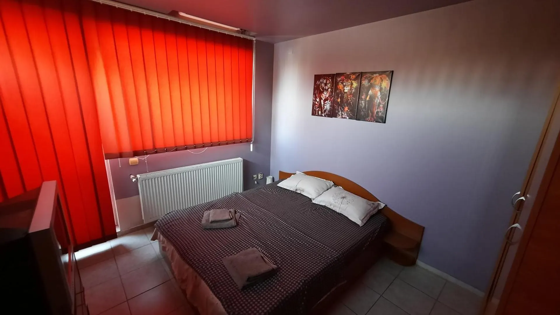 Apartment Spacious, Modern Condo In New Villa - Sleeps 6 Bucharest